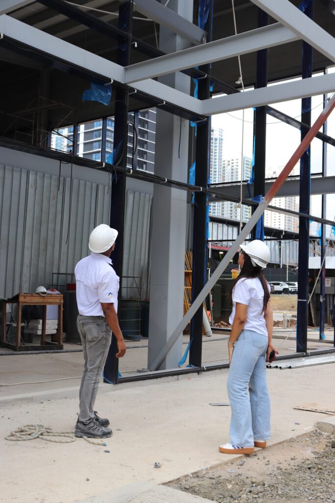 Plaza K57 — proyecto Creinsa