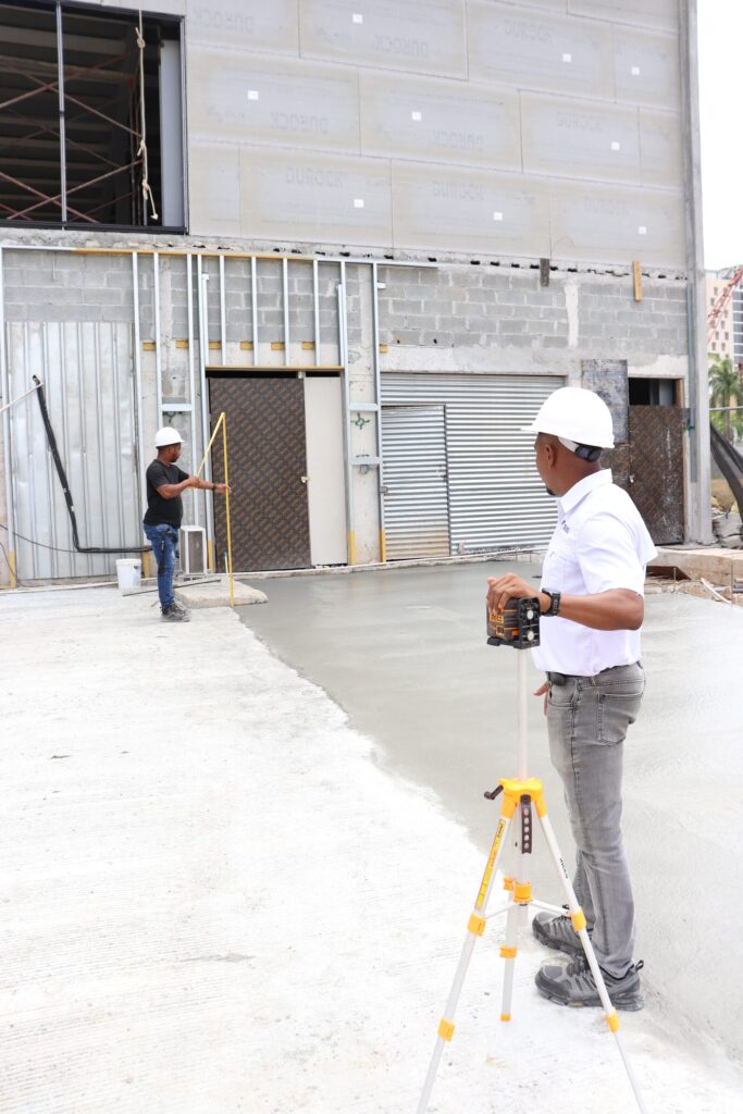Plaza K57 — proyecto Creinsa